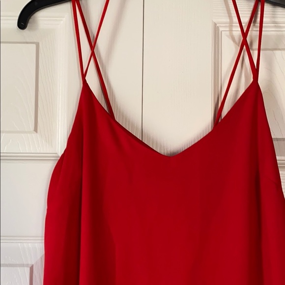 Red Dress. - Picture 2 of 4